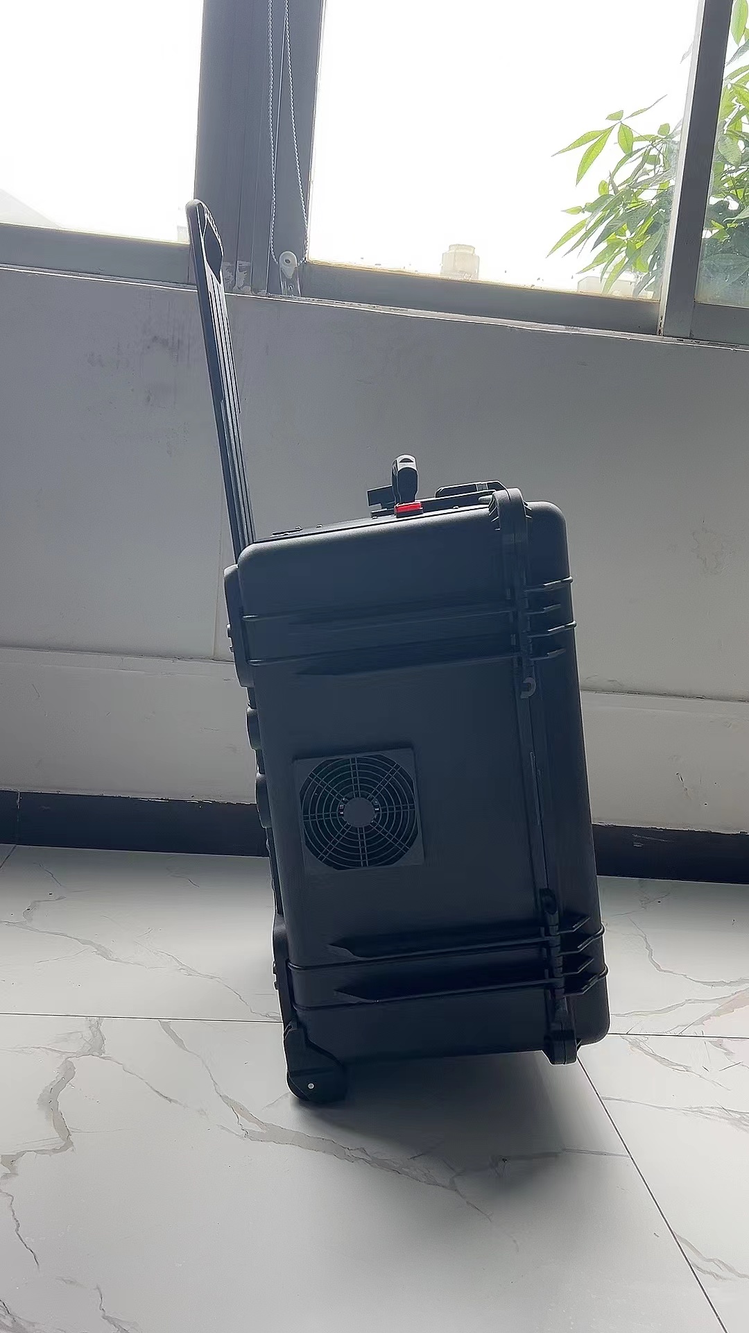 惠东手拉箱型移动通信干扰器